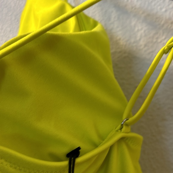 NWT Shade and Shore yellow high leg cheeky one piece size XS - Picture 4 of 7